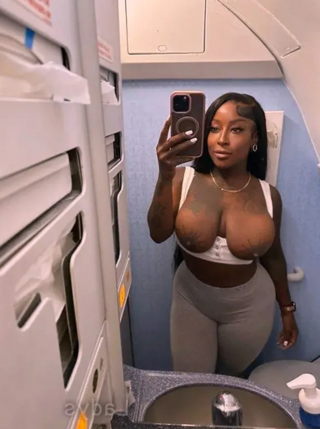 I’m available for both incall and outcal