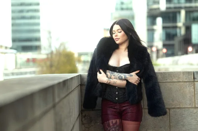 Minola