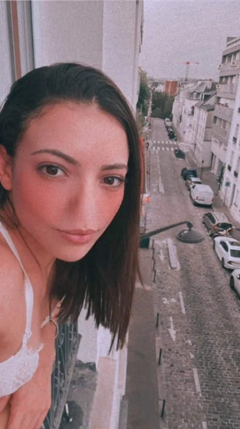Petit Jolie